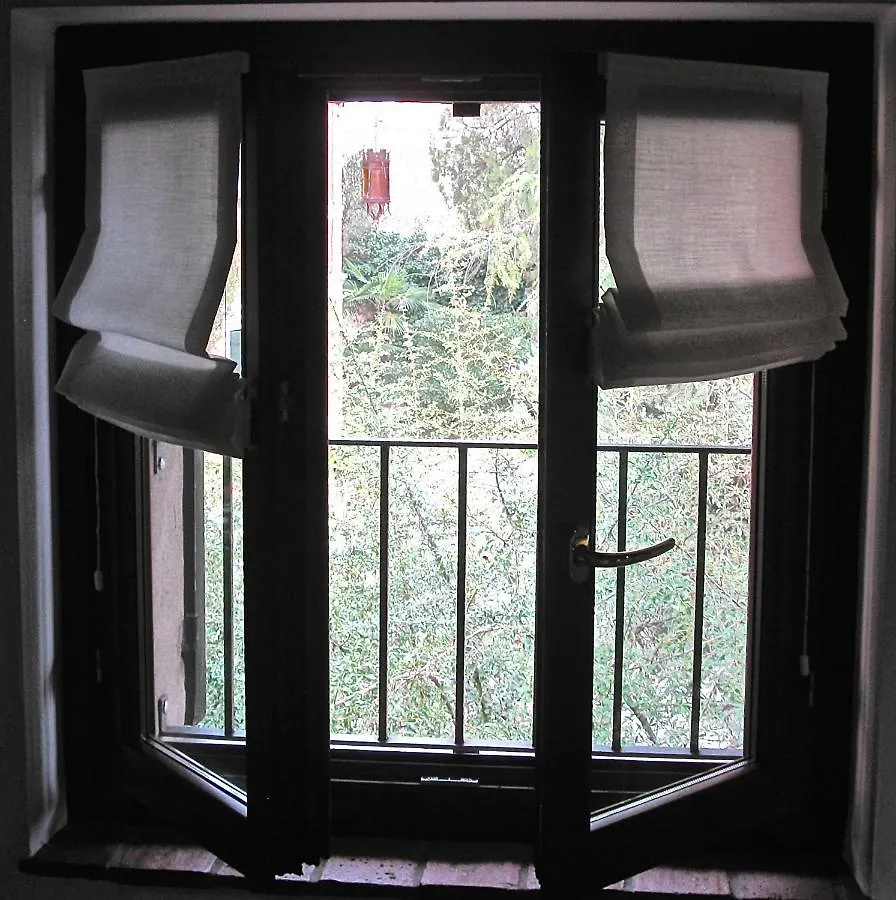 Apartment Corte Roveggia - Monolocale Picasso Verona Italy
